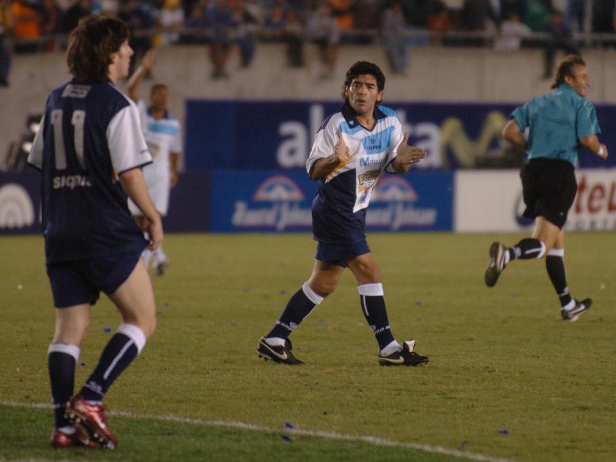 A 20 años de la primera vez que Maradona y Messi jugaron&nbsp;juntos
