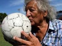 El Trinche Carlovich: la esencia bohemia del&nbsp;potrero