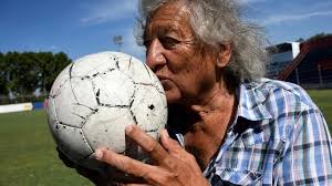 El Trinche Carlovich: la esencia bohemia del&nbsp;potrero